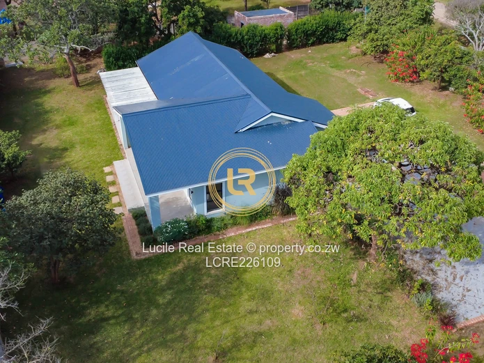 Open-Plan 3-Bed Home in Mandara
