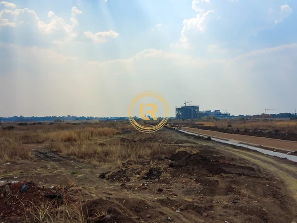 Commercial & Industrial Land