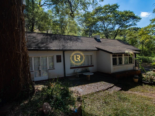 Hotel & Lodge