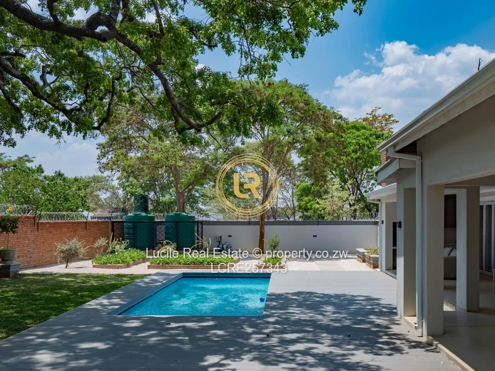Luxury Living In Helensvale | Fully Furnished Home