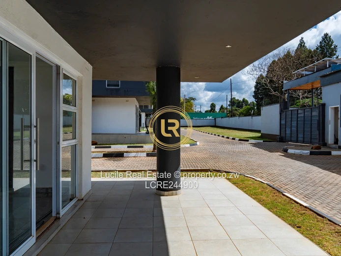 Modern 3-bedroom Home in Exclusive Carrick Creagh