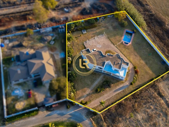 5 Bedroom House