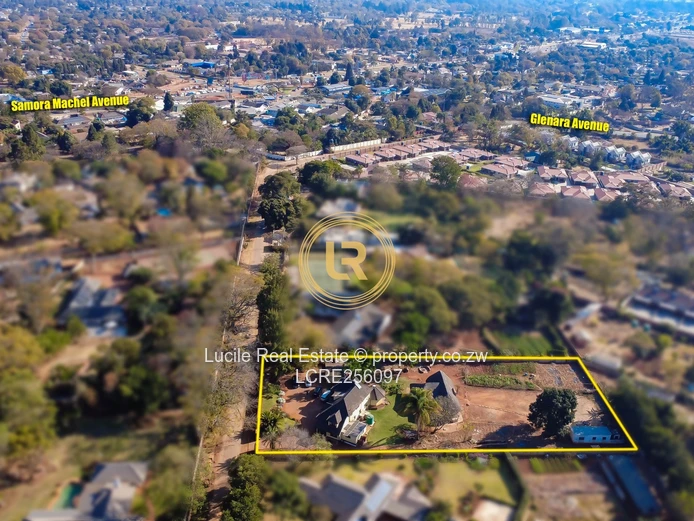 Spacious 4,100sqm Estate: Double-Storey Family Home 