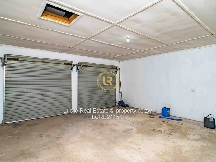 Serene Golf Course Home in Ruwa